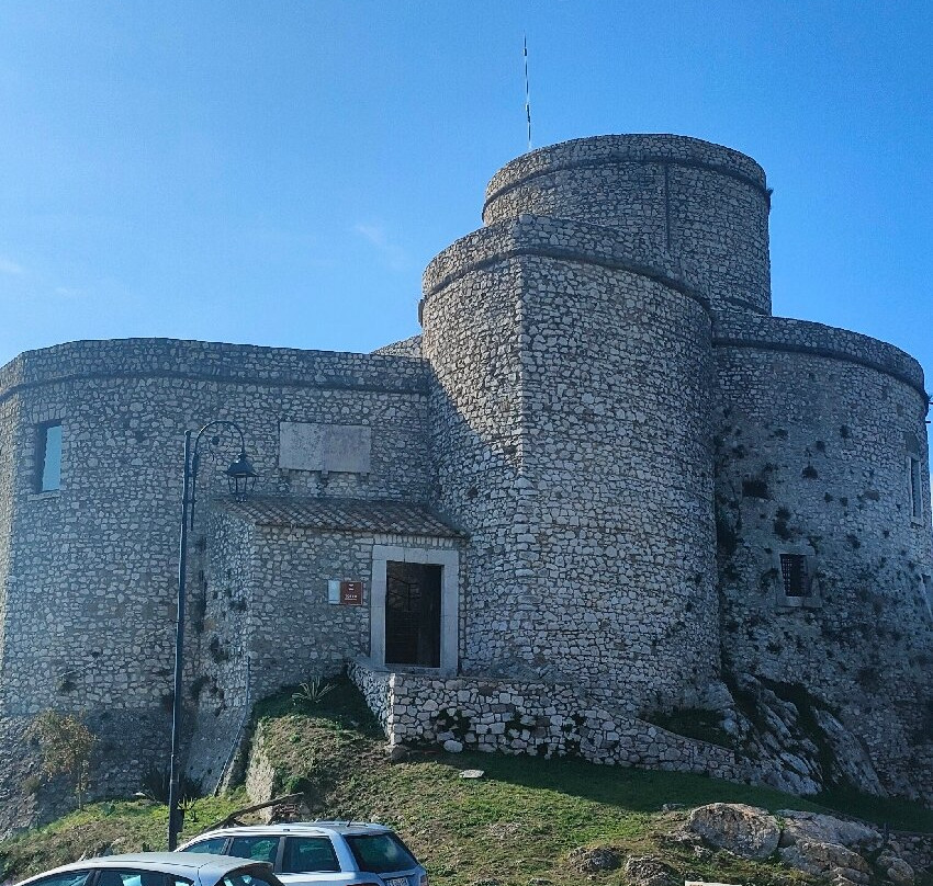 Castello e Torre di Montesarchio-Montesarchio必去景点