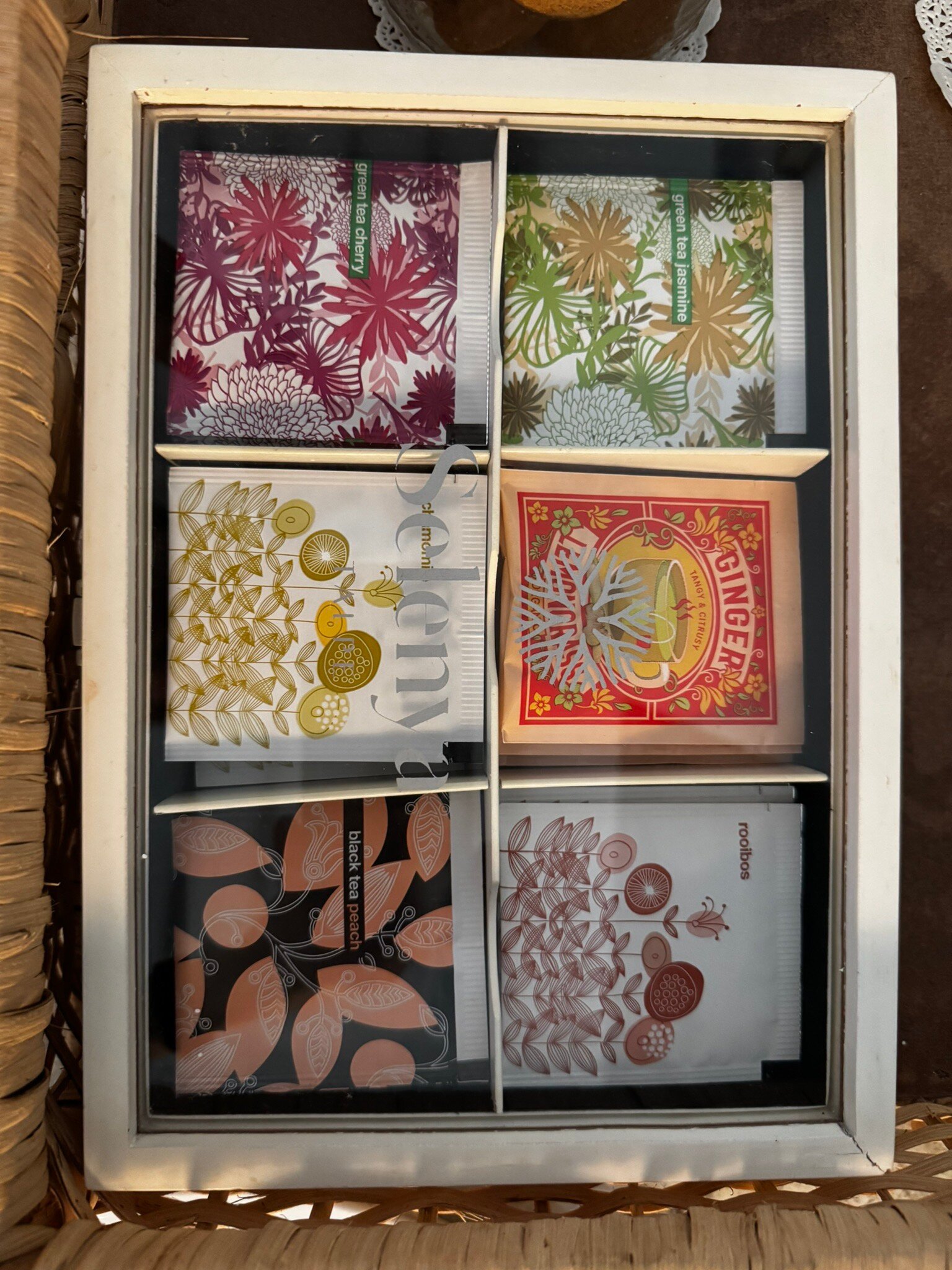 Selenya Talpe-官方