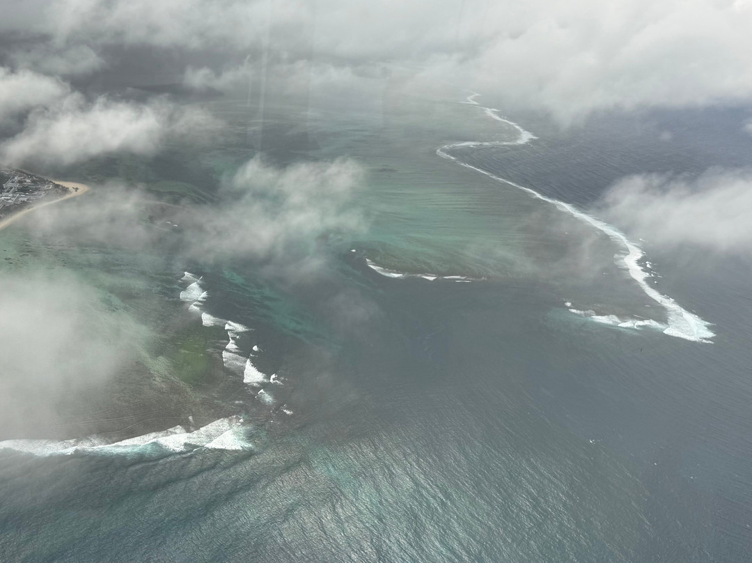 Corail Helicopteres-Triolet必去景点