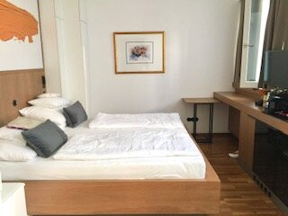 史蒂芬广场酒店主图