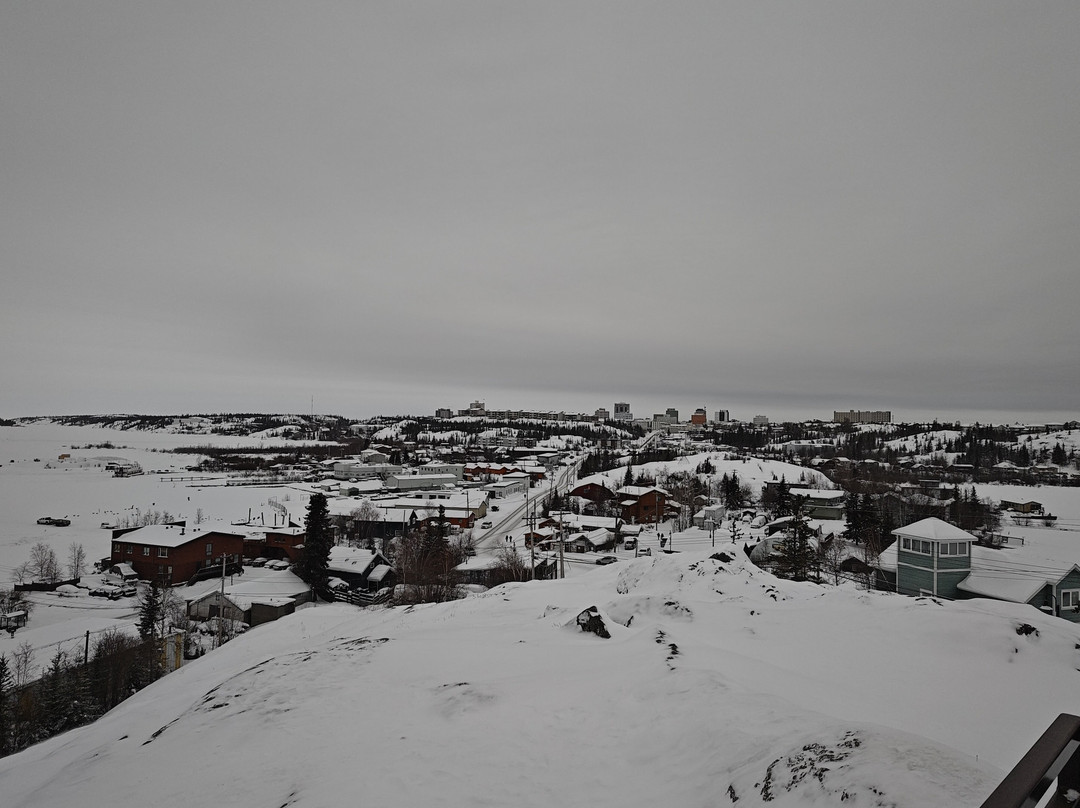 Bush Pilot's Monument-黄刀镇必去景点