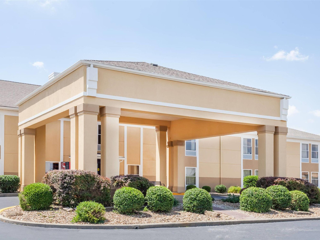 Francisco酒店住宿-Super 8 by Wyndham Evansville North