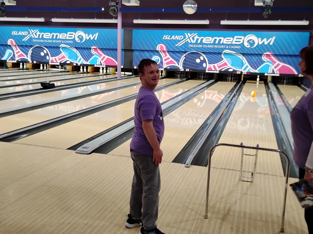 Island Xtreme Bowl-Welch必去景点