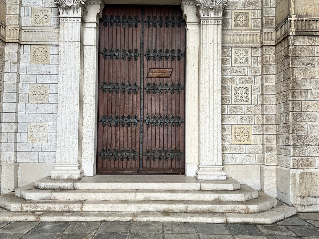 Basilique de la Visitation-安纳西必去景点