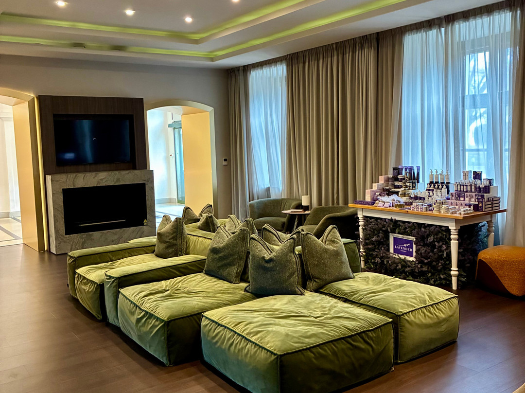 Anna Grand Hotel主图