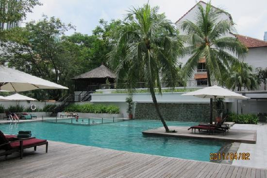 迈可赛套房酒店主图