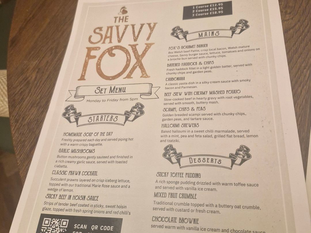 霍尔特住宿酒店主图