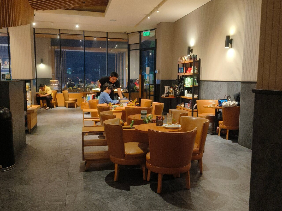 Starbucks Ahmad Yani Lampung