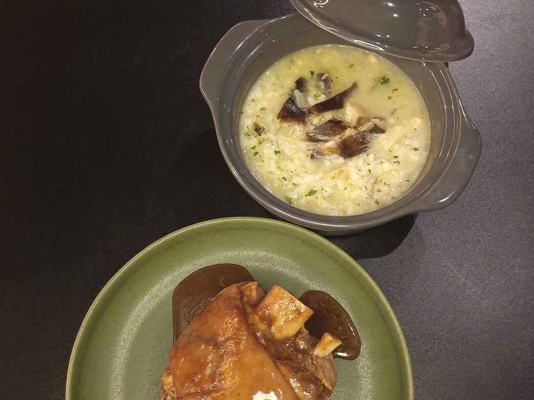 Cheeky - Bistro & Wine Bar主图