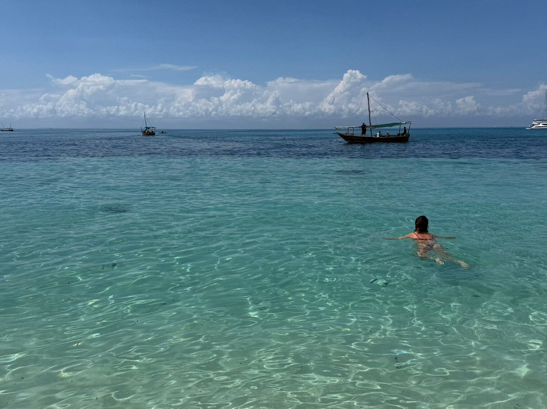 GoSmart Zanzibar Tours & Safari-Kiembi Samaki必去景点