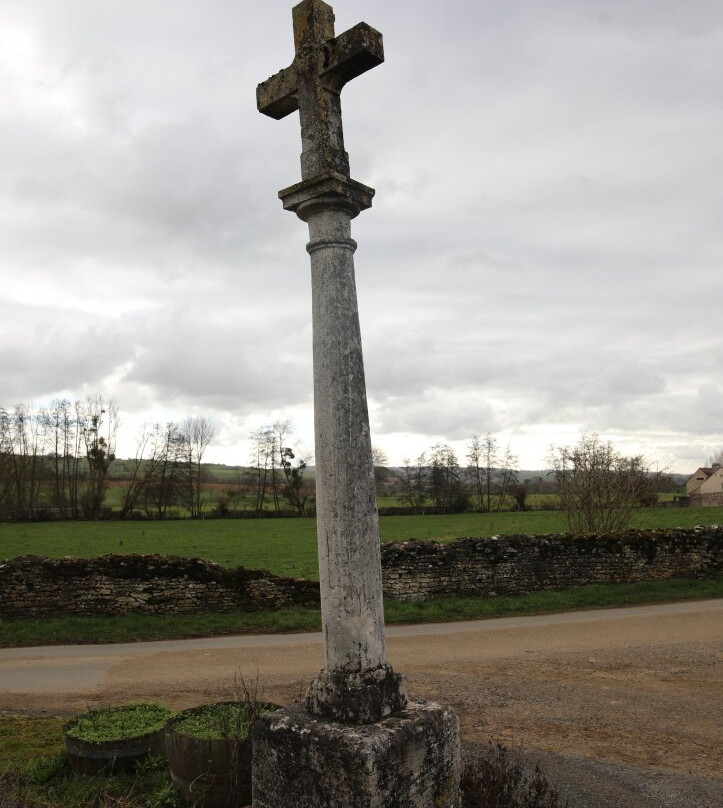 Mairie de Savianges-Cersot必去景点