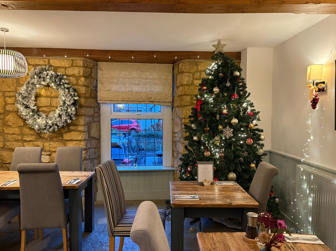 兰斯多恩别墅客房酒店主图