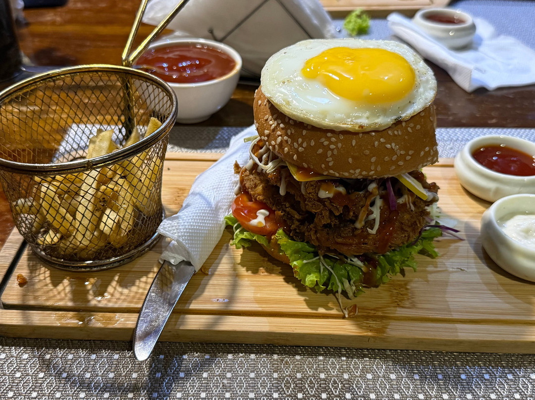 Roobinzz Cafe And Restaurant