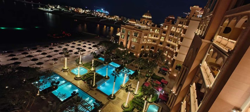 多哈明珠马尔萨马拉兹凯宾斯基酒店-泳池