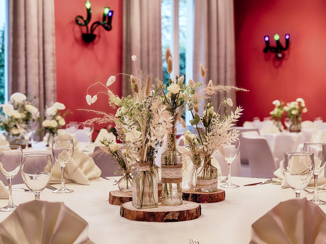 马尔堡迎宾酒店