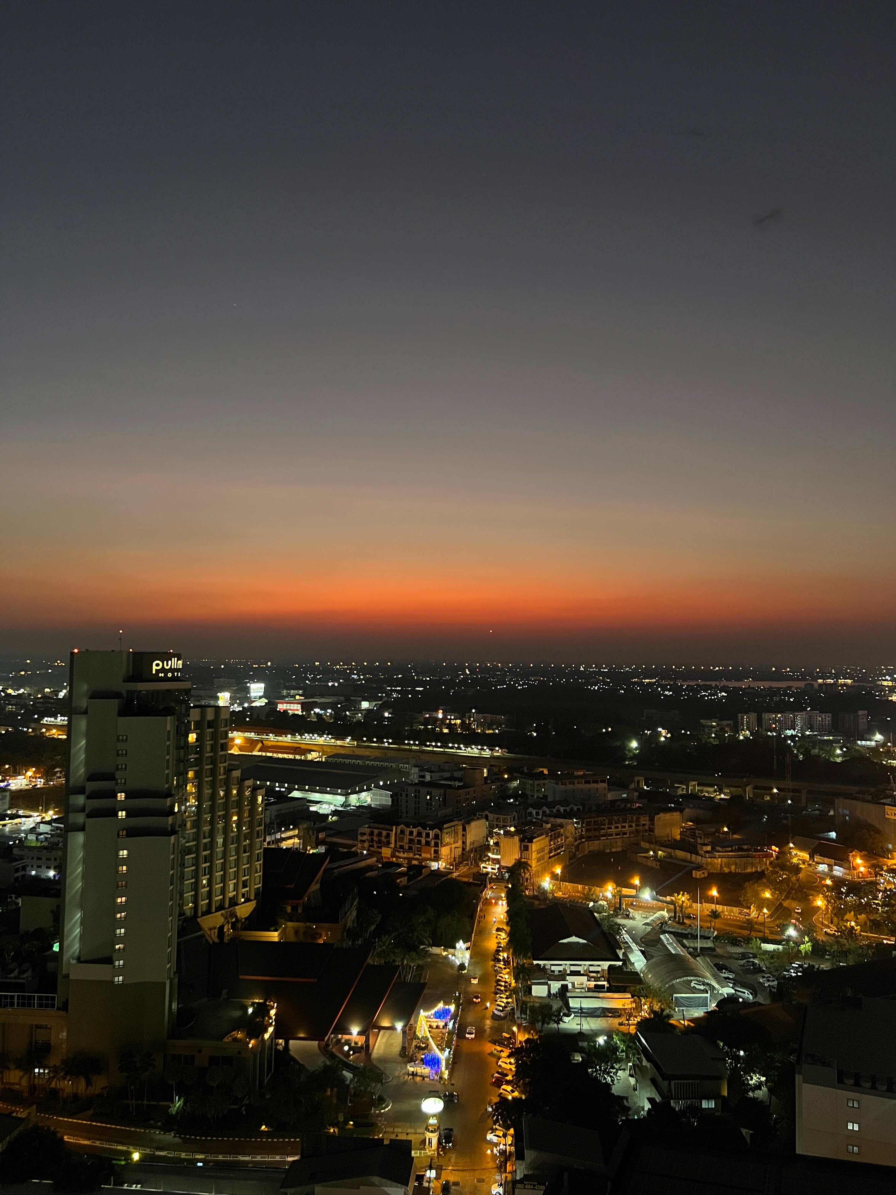 Ad Lib Khon Kaen-官方