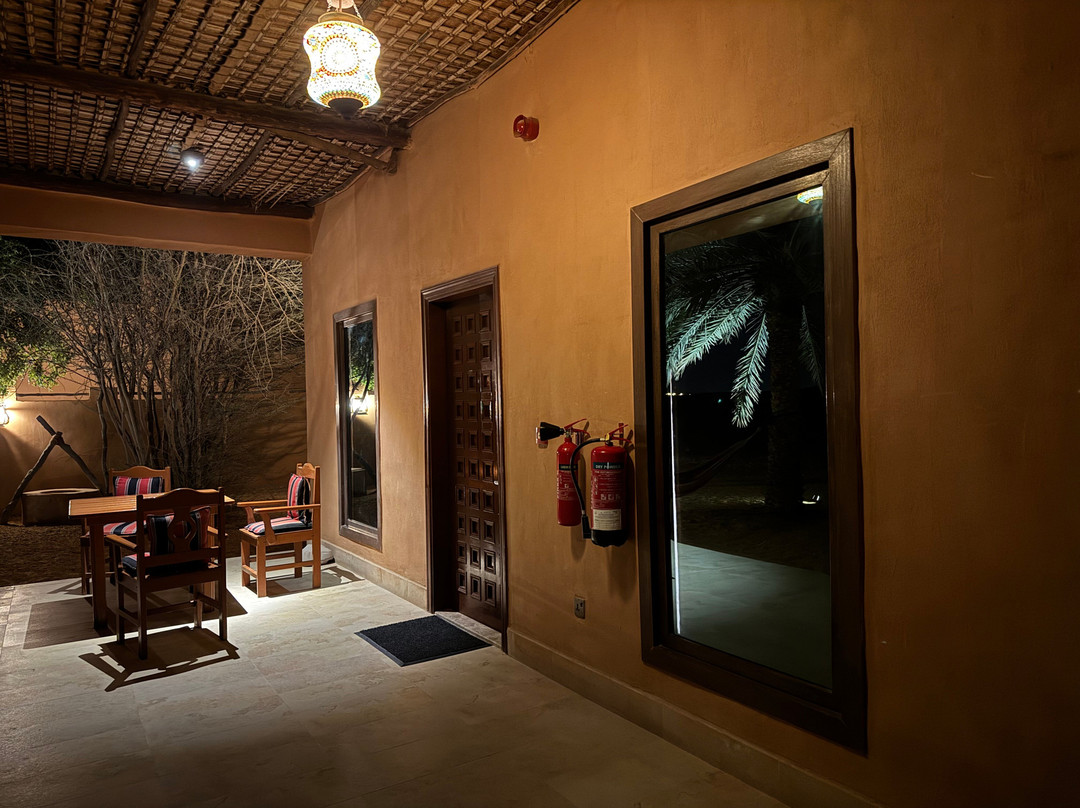 特拉度假酒店主图