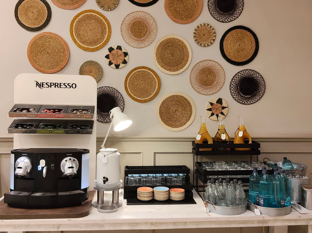 文奇莱斯酒店主图