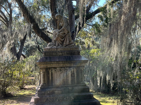 博纳旺蒂尔公墓-萨凡纳必去景点