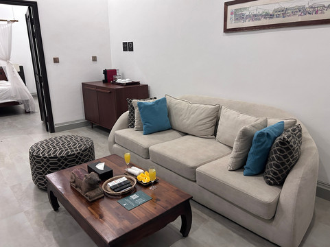 雨树海滩水疗度假酒店主图