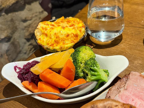 阿丁咸克雷文海弗旅馆主图