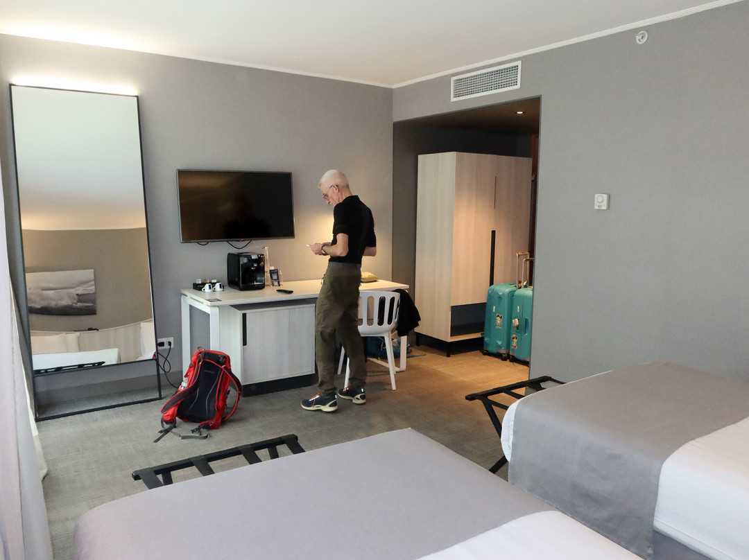 圣地亚哥索拉斯酒店主图