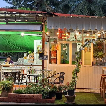 แม่กุ้งคาเฟ่ กระบี่