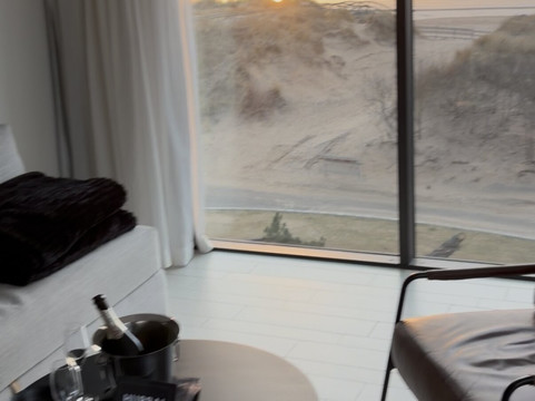 图拉萨德酒店主图