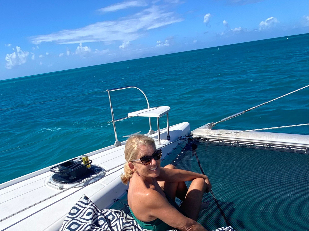 Catamaran Sailing Antigua-Jolly Harbour必去景点