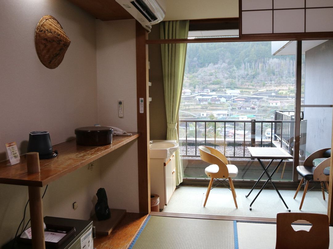 汤之峰庄旅馆主图