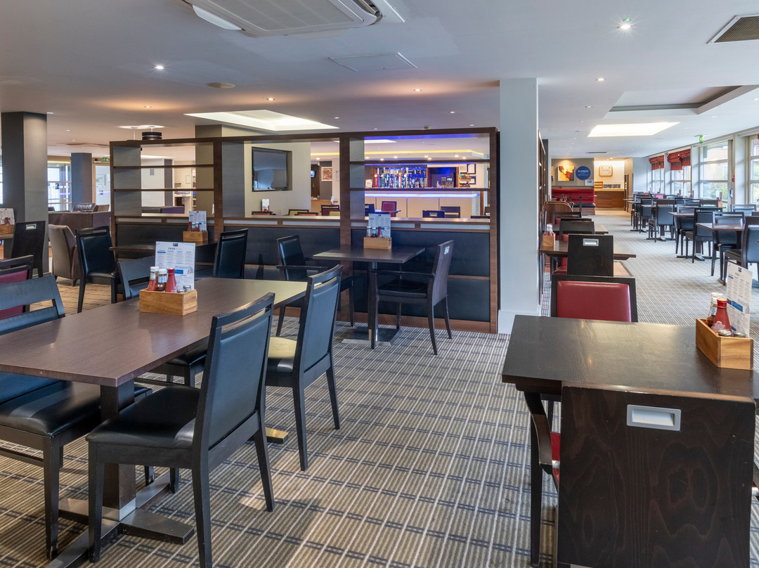 米尔顿凯恩斯智选假日酒店主图