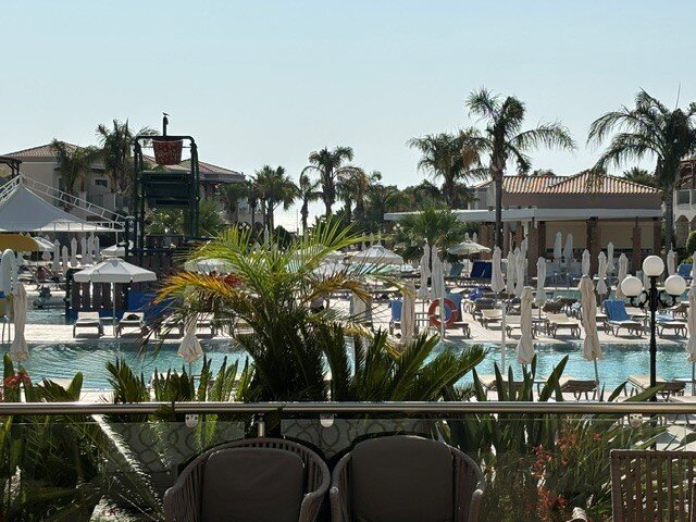Mythos Beach Resort-官方