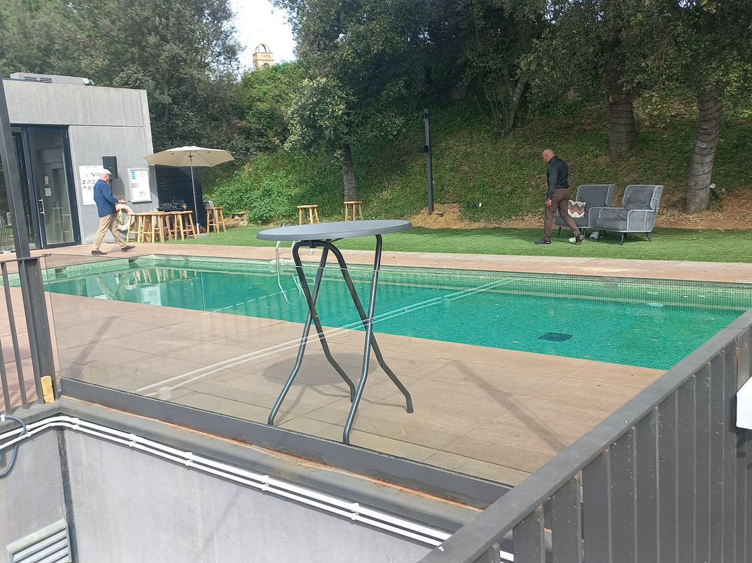 德恩波达山庄酒店主图