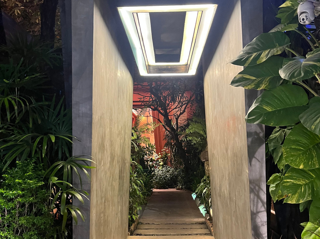 金殿公寓主图