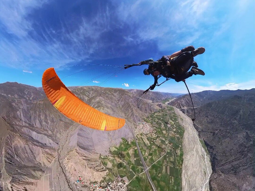 Paragliding in La Paz - Day Tour-拉巴斯必去景点