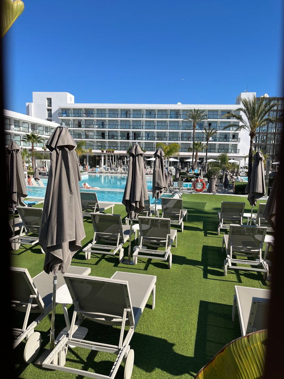 AluaSoul Ibiza - Adults Only-泳池