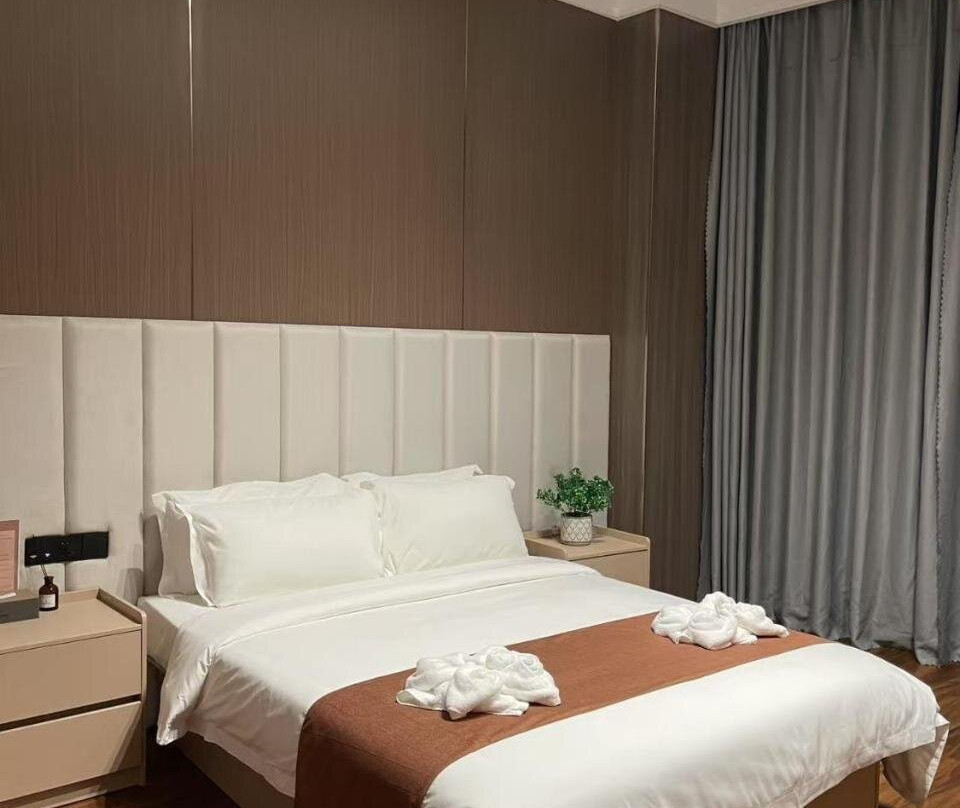 Tang Mow Hotel