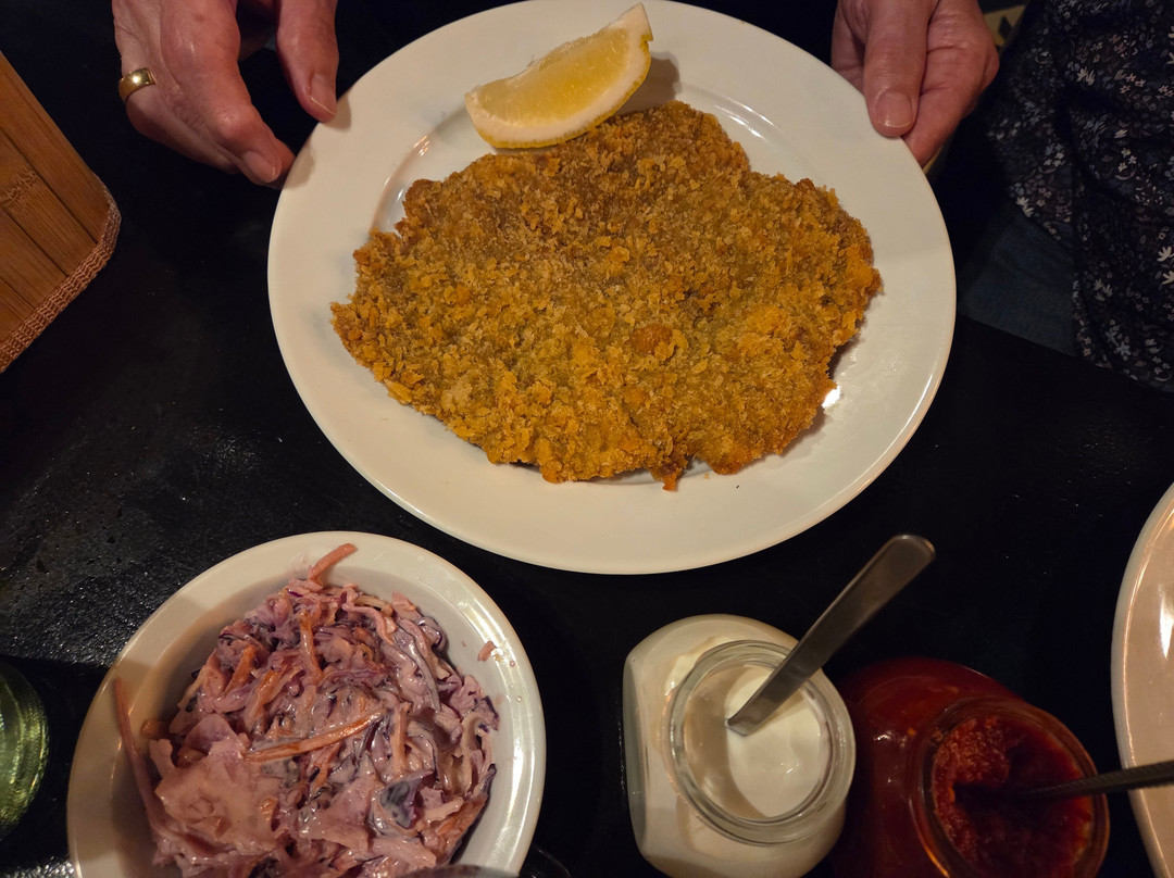 Mama Goulash - Schnitzel House