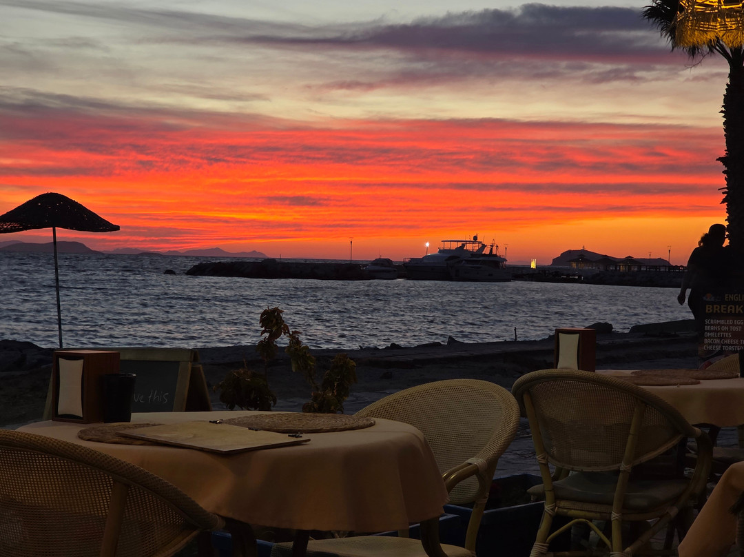 Mandalinci Restaurant &beach