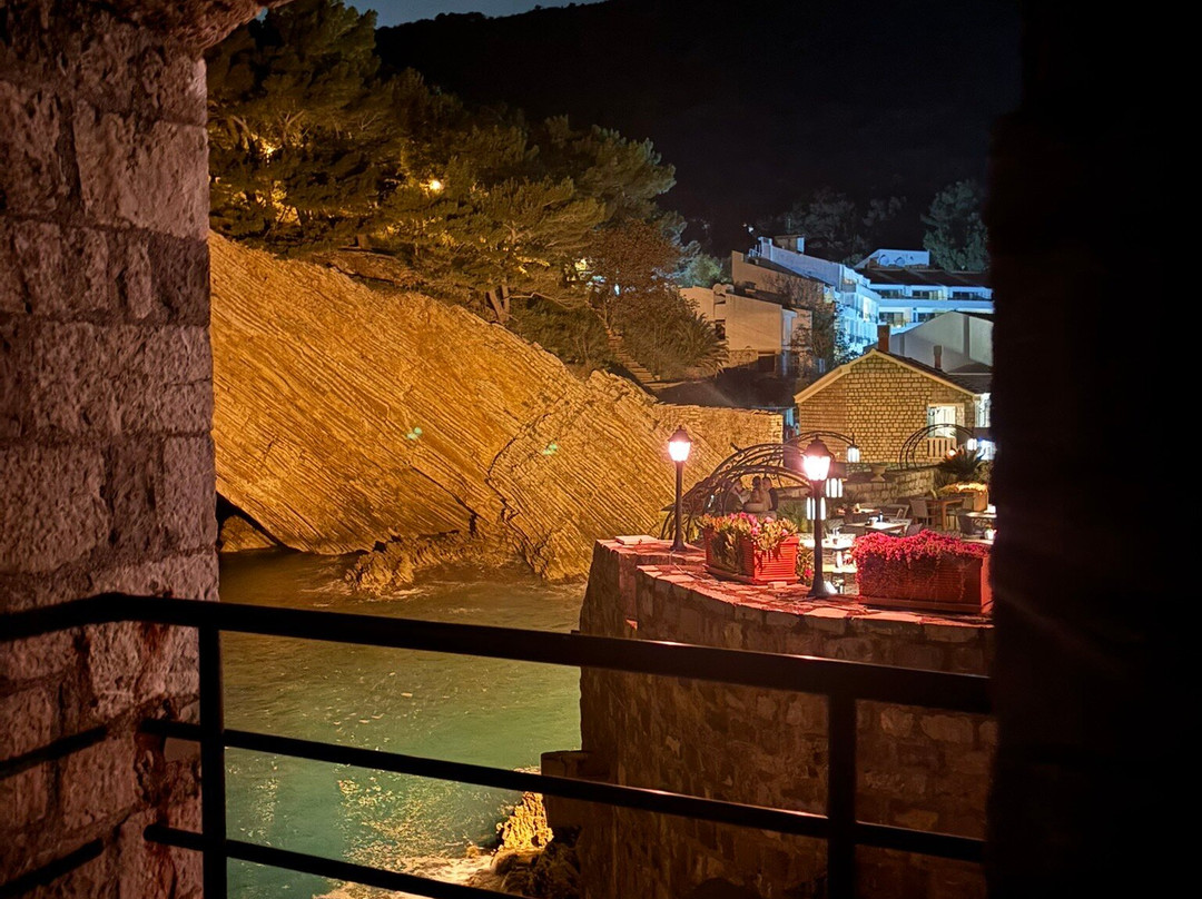 Petrovac Quay-Petrovac必去景点