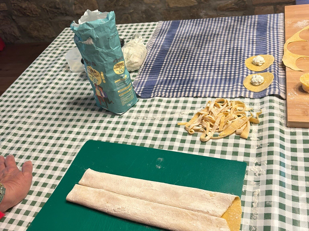 Cooking Classes with Nonna Ciana-卡斯德尔诺沃贝拉登卡必去景点