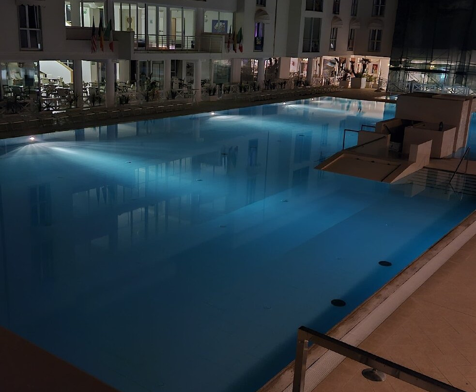 利奥波德二世温泉海洋酒店主图