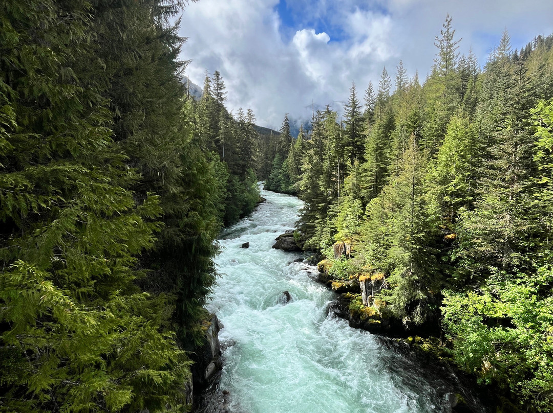 Cheakamus River-惠斯勒必去景点