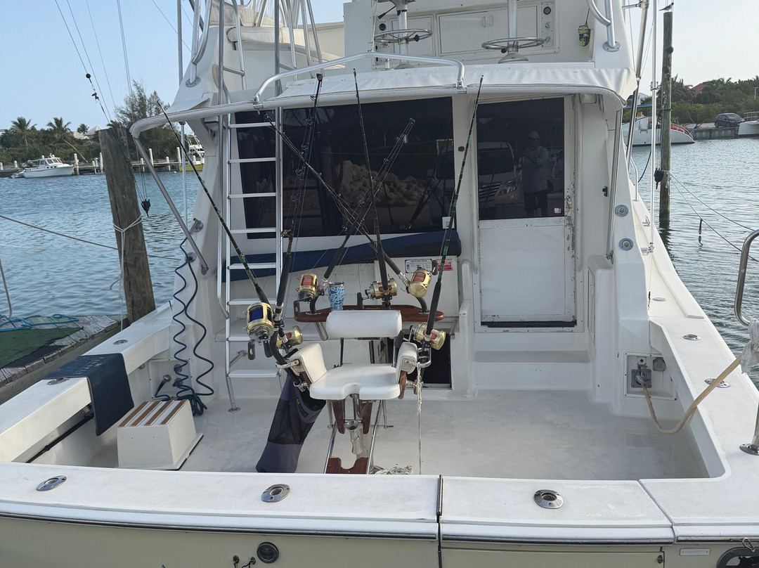 Panoply Sport Fishing & Luxury Charters-普罗维登西亚莱斯必去景点