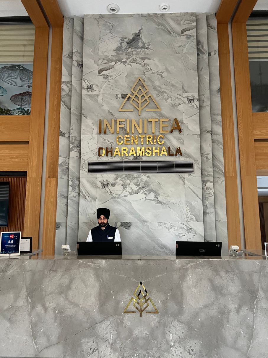 达然萨拉因菲尼提中心酒店-旅行者