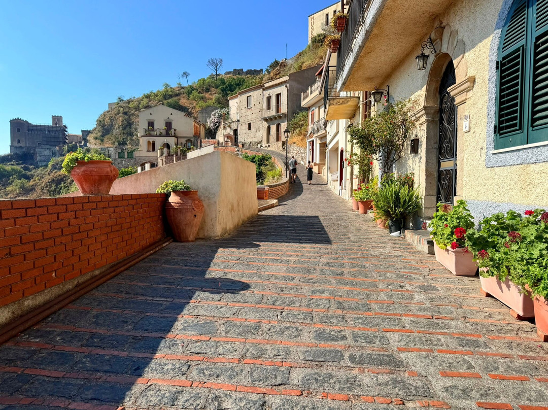 Bar Vitelli-Savoca必去景点