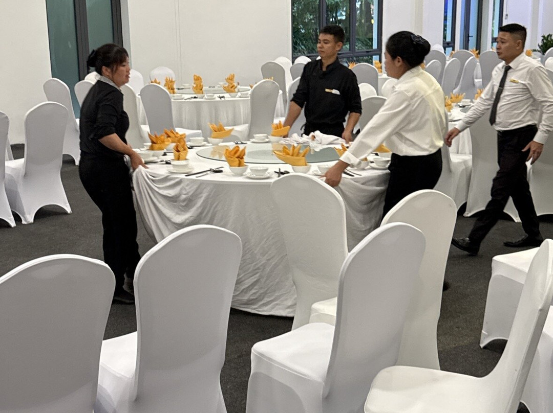 戴丽火烈鸟度假酒店主图