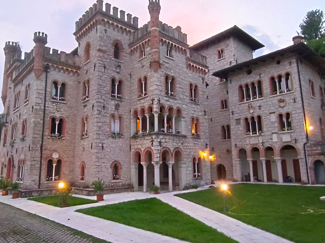 Castello della dea viale Roma 2 ponte nelle alpi
