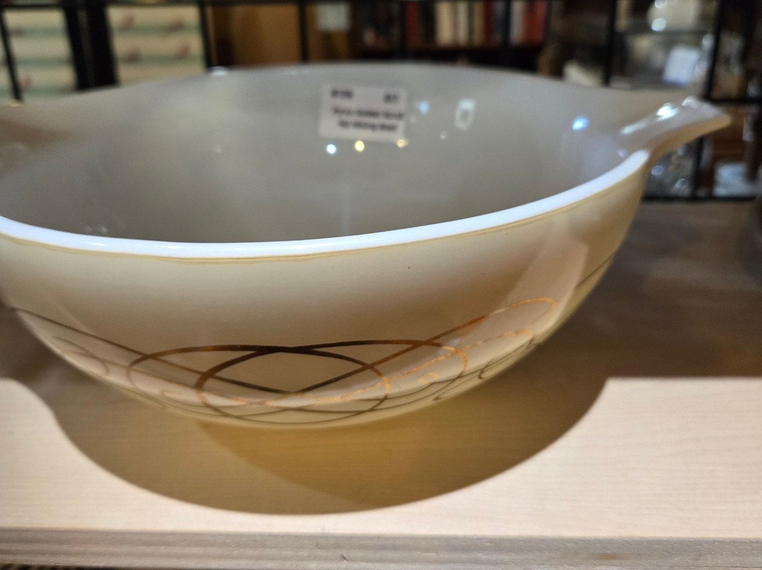 Canal Street Antique Mall-劳伦斯必去景点