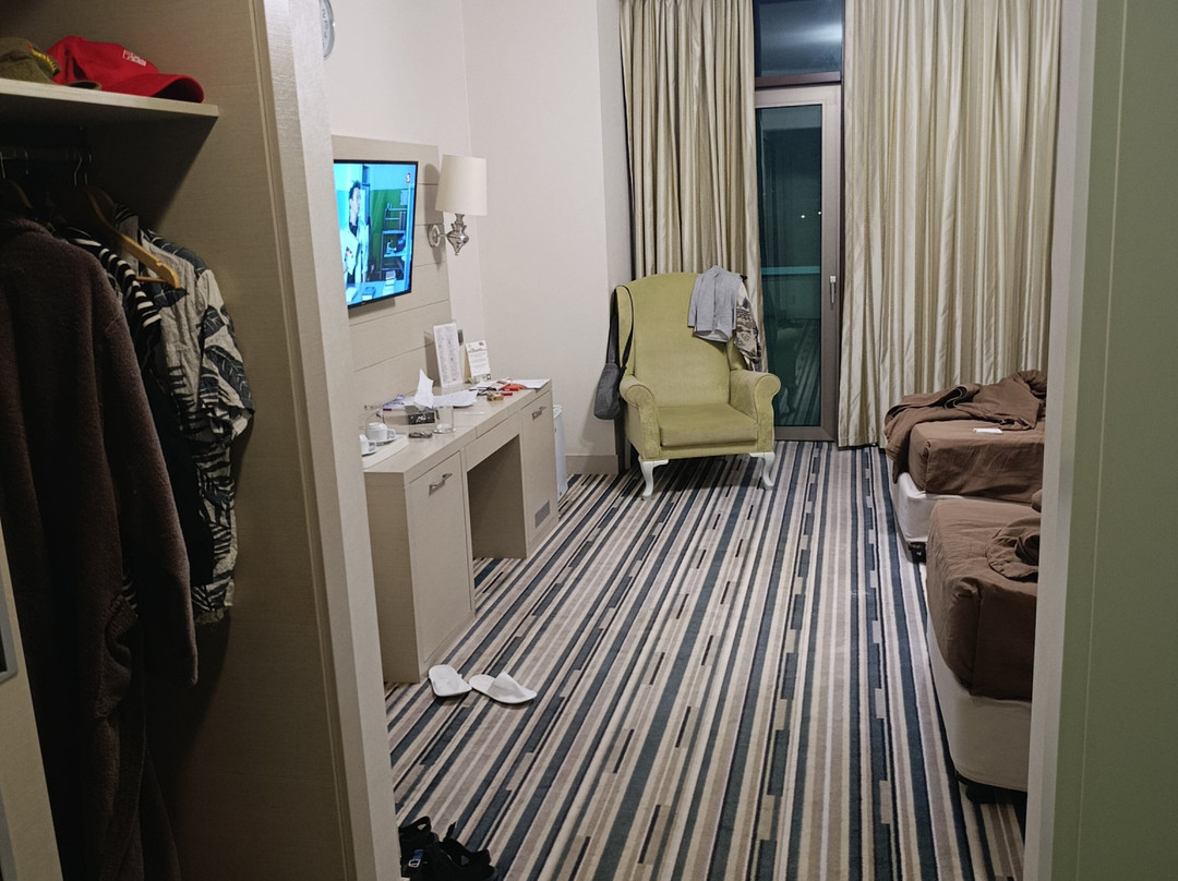嘉夏尔第养生酒店主图